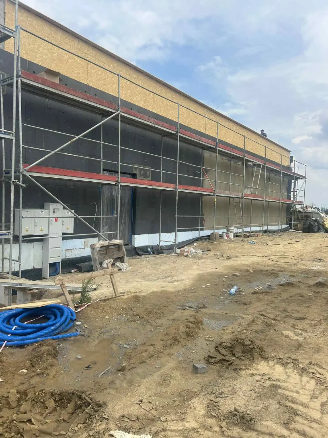 a5e44b5e-240f-4f87-8d61-f1331b7d3e75-min