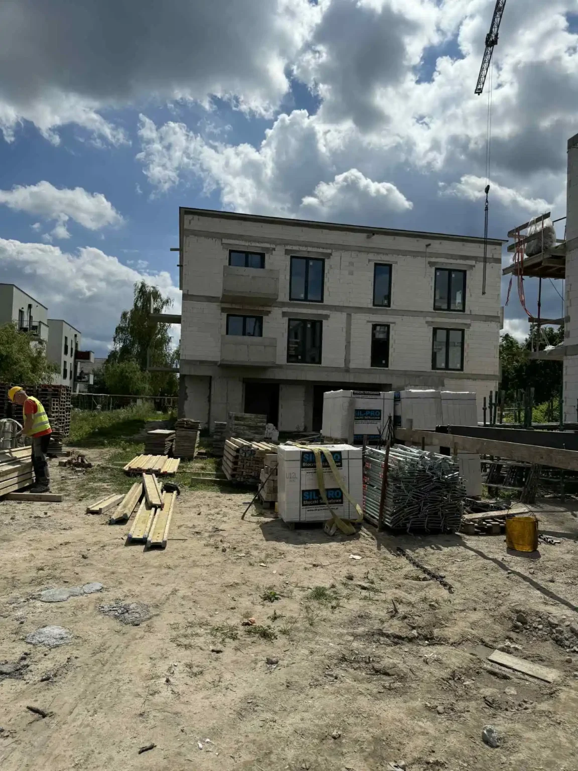 ad3bbb8c-5e13-4225-b278-f6fa3a08e416-min