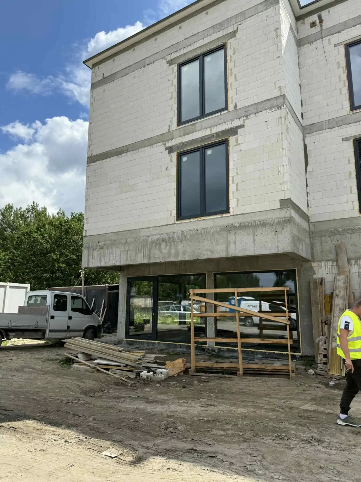 b1a1836d-c5f3-48c2-a2b7-91db92eff886-min