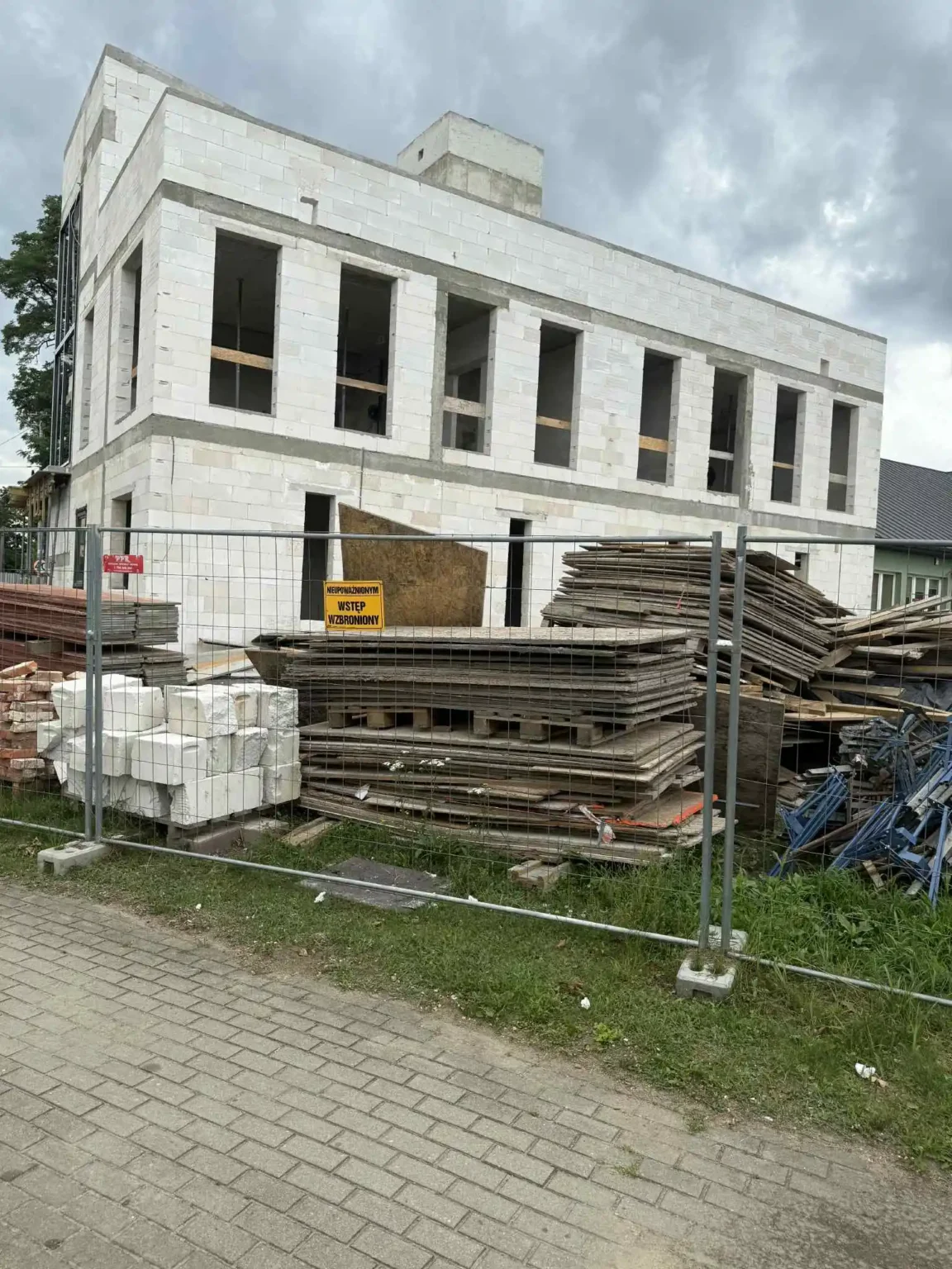 d8ce8e9b-a9fd-49f1-af81-728ac32e7dbf-min